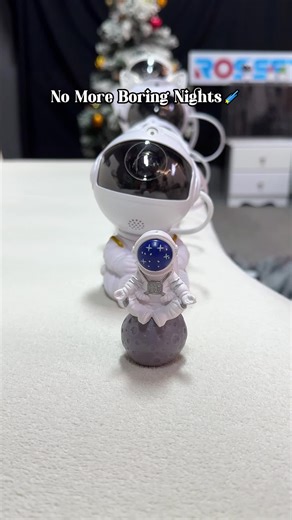 #starryprojectorlight #astronautgalaxyprojector #nightlight #christmas #starprojector