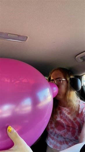 Alexa Looner 🎈✨ on Instagram: "Blowing to pop a belbal 14 from scratch in the back of your car 🥰 Yes please I want to do it again 😈💥🎈 #balloons #looner #looners #loonergirl #loonerwife #earprotection #earpro #eardefenders #loonerlife #headphones #inflation #inflatable #noisecancelling #headphonegirl #cutegirl #balloon #balloonpop #blowtopop"