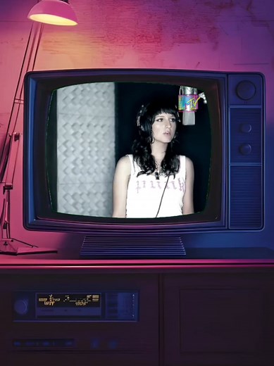 Ashlee Simpson - Pieces Of Me: A 2000s Icon