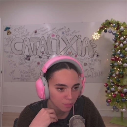 Ban speed run with her dad would be crazy 😂 Twitch: catalixia #streamclips #gamer #fyp