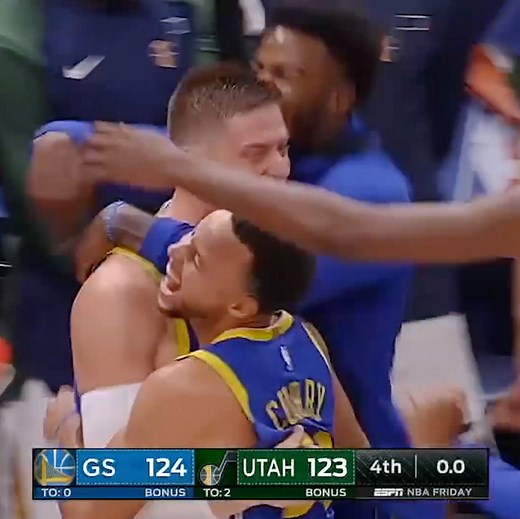 On a team with Steph, Klay, KD, and Draymond ... Jonas Jerebko is the hero for the Golden State Warriors 😮 | ESPN