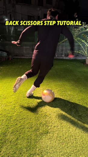 Back Scissors Soccer Step Tutorial for Beginners