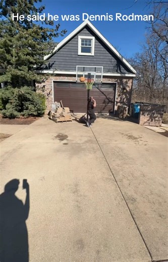 Not even close😭✌️#dennisrodman #basketball #youtube #viral #funny #cool #shortvideo #fypシ #hooping