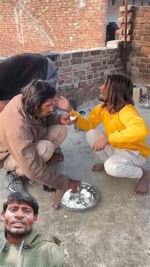 Introducing the7R "VitalWear SmartBand," next-generation wearable gadget that combines