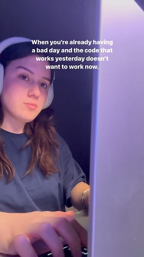 Elif on Instagram: "Xcode builded successfully… don’t you say 沈 . . . . . . . . . #programming #programmers #developers #mobiledeveloper #softwaredeveloper #devlife #coding #setup #tips #studentTips"