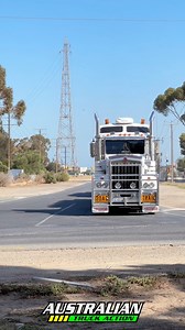 Kenworth T950 flat deck road train loaded with bulk bags loudly Jake braking and accelerating along Ocean Steamers Road at Port Adelaide. #truck #kenworth #roadtrain | Australian Truck Action