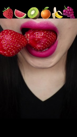 Emoji challenge #asmr #asmrsounds #asmrvideo #asmrtiktoks #mukbang #mukbangeatingshow #eating #eatingshow #eatingsounds #eatingasmr #asmreating #emoji #emojichallenge