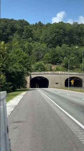 Huge Semi Truck Towing Massive Oversize Load Through Highway Tunnel 🤯 #SemiTruck #HeavyHaul