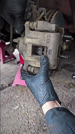 How to Remove a Brake Caliper Easily! 🚗🔧 #mechanic #asmr #satisfying
