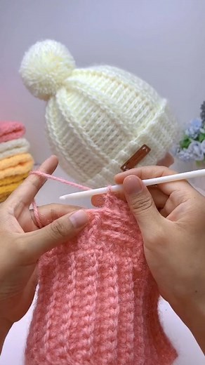 133K views · 252 reactions | Crochet hat stitch #crochetstitch #hattutorial #crochet #crochettiktok #crochettok #crochetcraft #crochetaddiction #crochetselling #handmadeshoe #crochetshopping #crochetcraft #microcrocheting #reels #tips #crochetreelsplay #howto #reels2024 #reelschallenge #reelsviralシ | Beautiful DIYs | Facebook