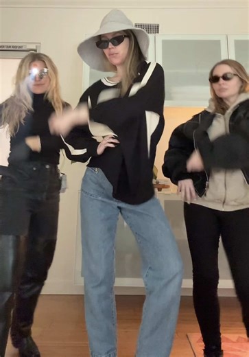 ahhh jes 🧲 @HouseofElectrolysis #dance #trend #wetried | dancing