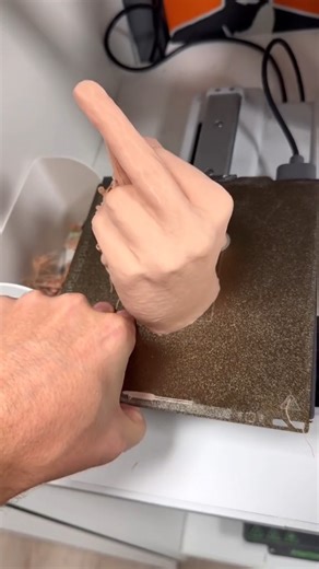 Terror Prints on Instagram: "I made a Hand Towel Hook with my 3DMakerPro 3D Scanner! 😂 Thank me later 🙌🏼 🔗 in bi0 #shorts #3dprinting #diy"