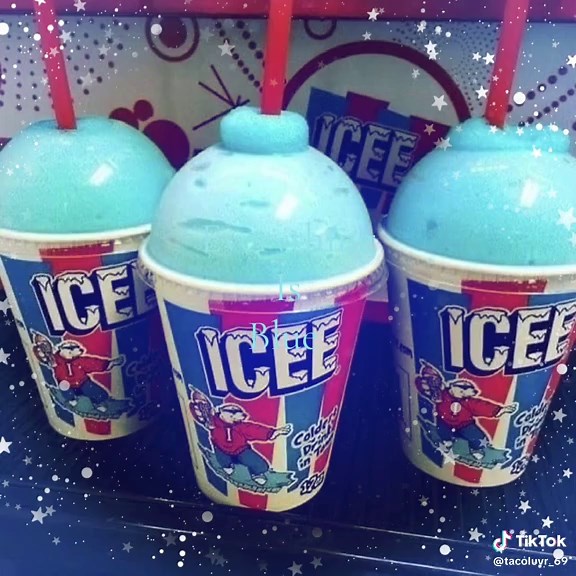 Exploring the Blue Theme in Art and Design