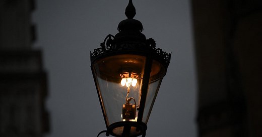 L’histoire trépidante des allumeurs de réverbères