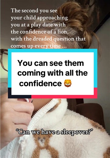 For many reasons we don’t do sleep overs, but yet they still come with all the confidence! Nice try 😂 #no #nosleepoverrule #nicetrytho