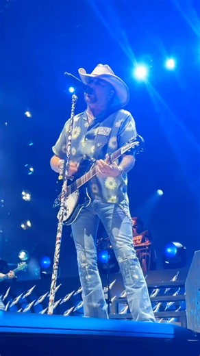 Jason Aldean - Anytime Soon Wheatland, California 8/26 #jasonaldean #concert #countrymusic