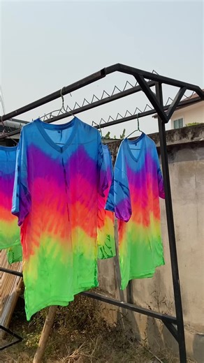 มัดย้อมสะท้อนแสง🌈 #มัดย้อม #มัดย้อมสะท้อนแสง #เสื้อสงกรานต์ #สงกรานต์ #สงกรานต์ไปไหน #มัดย้อมสะท้อนแสงสวยยืน1ไม่เหมือนใคร #มัดย้อมเฮนเมด