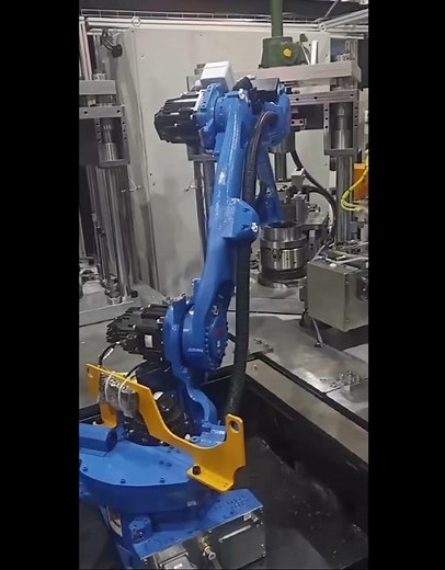 🤖 Heavy-Duty Precision: Yaskawa GP25 Streamlines Structural Metal Handling