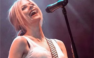 【Avril Lavigne】《forgotten》live考古 日式DV版