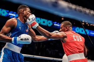 Cubanos suman éxitos en el Mundial de boxeo - OnCubaNews