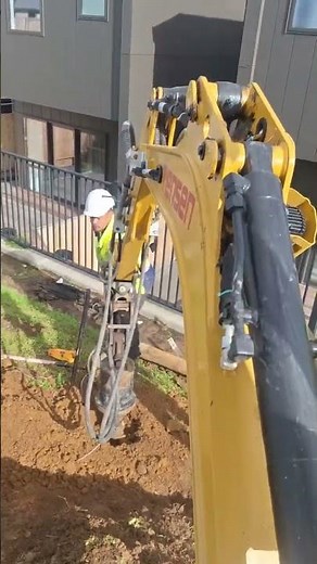 How to use a Mini Digger Auger to Dig Holes
