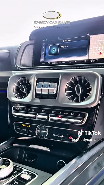 2023 Mercedes-Benz G-Class G400d: Luxury Off-Roader