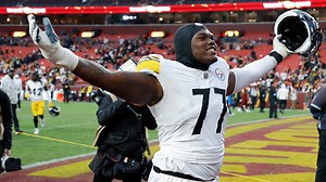 Pittsburgh Steelers Offensive Lineman Lost A Lot Of Weight So He Can Get Fat During NFL Season