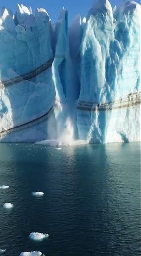 Giant Glacier Collapse from Hidden Air Cavity Failure