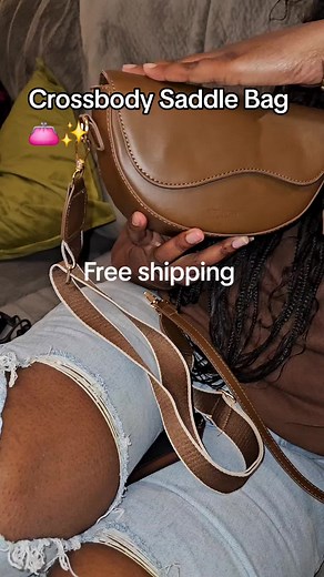 Crossbody Saddle Bag — chic, functional, and goes with everything 😍✨ The perfect everyday purse for style and comfort 💛 Follow for more affordable finds, must-have accessories, and TikTok favorites 🛍️🔥 #fashiontiktok #purse #crossbodypurse #handbag