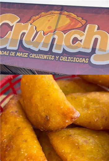 ¿Empanadas en Maracaibo o San Francisco? Ya nos conocemos el mapa de memoria... pero cuando el cuerpo pide algo diferente, el destino es uno solo: ¡@Crunch! 🤤 Aquí la cosa cambia. Son 100% maíz, súper tostaditas y con ese toque dulcito que te vuela la cabeza desde el primer mordisco. 💥 Si buscas salir de la rutina y probar una verdadera joya, llegaste al lugar correcto. ¡Ven y vive la experiencia Crunch! 👇 📍 [Avenida 14 entre calles 17 y 18 de Sierra Maestra] 🛵 ¡Pide por delivery! [0412-128