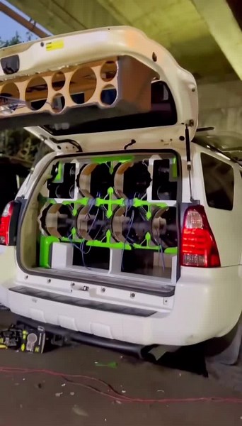 Custom Car Audio Installation in Toyota 4Runner