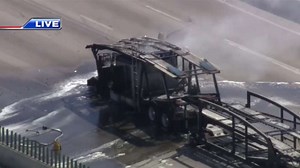 Truck fire temporarily delays traffic on I-95 near Oakland Park Blvd - WSVN 7News | Miami News, Weather, Sports | Fort Lauderdale
