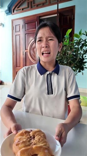 Cách người bố dạy dỗ hai đứa con tranh dành đồ ăn của nhau #shorts