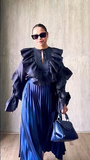 How to style a ruffle top in 5 different ways #stylingtips #outfitideas #howtostyle #fashionhacks