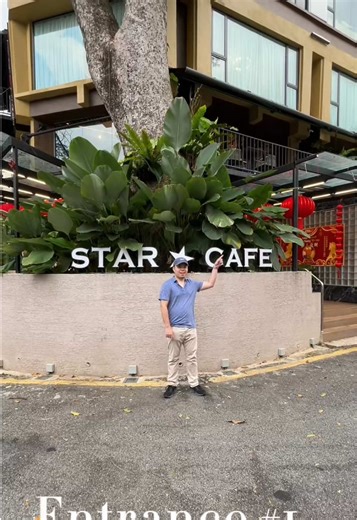 Two ways to enter Star Cafe ✨ Elevator or outdoor stairs your choice! #fyp #foryoupage #cafekl #viral #kualalumpur