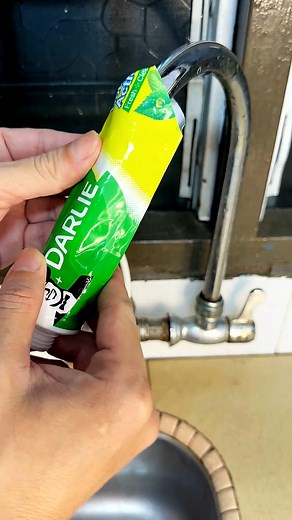 Check out this simple *life hack* using a toothpaste tube and a *faucet**! This video shows a simple way to make a **flexible tap* using a *life hacks* technique. This *tips and tricks* project will have you rethinking your dishwashing! #lifehacks #diy #tipsandtricks #tips #tricks | Creation Spark DIY