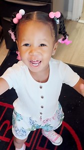 Little girl has best reaction to seeing her dad after day care