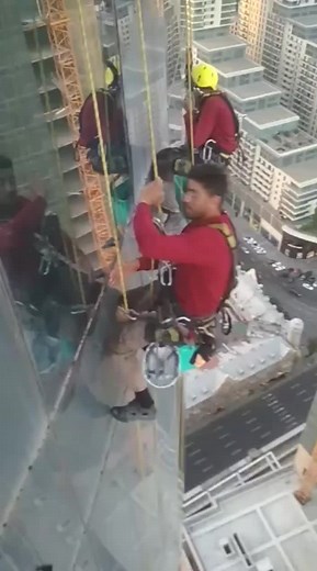 High-Rise Window Cleaning Safety Tips and Techniques