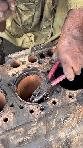 Sleeve Removal’ Diesel Engine liner Removal’