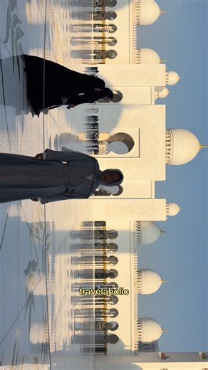 cindy | Abu Dhabi, un mix de modernité, de calme, de luxe subtil et de petites aventures au quotidien. 🕌🌅🌴 @visitabudhabi #InAbuDhabi *Ad | Instagram