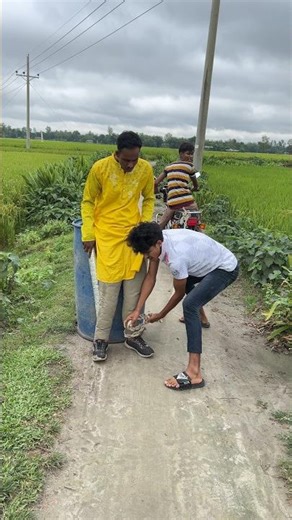 The rope felt tight on his feet 38