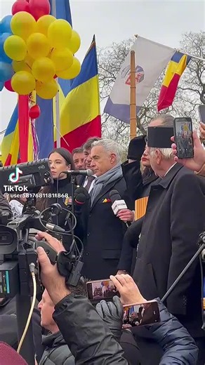 Videoclipuri postate de CODRIN🎼KARAOKE©️LIVE BRAND🎼 (@codrintayfunn) cu Epic Military - Ari Wijaya