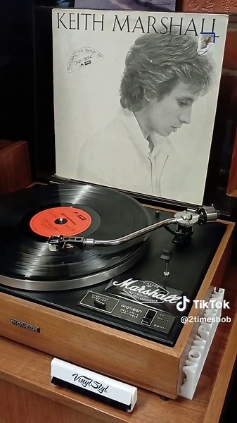 Keith Marshall: Only Crying - A Rock Classic from 1981