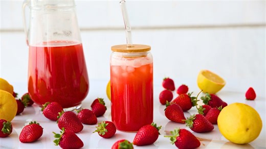 Easy Strawberry Iced Tea | Perfect Summer Drink