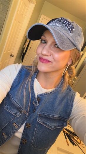 Hayley on Instagram: "Born with alopecia, but I’m more than my condition! Follow along as I share my story and help raise awareness for others who are struggling. #alopeciauniversalis #alopeciagirl #baldie"