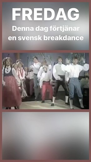 Solsta Café (1985) Klassikerklipp om Jösse Halling Breakers som valde att ställa sig frågan: ”Varför bara dansa och spela det ena? Vi tycker det är bäst att allt kombinera” innan breakdance-hypen slaktades. Nu längtar vi efter en reunion så att de kan slakta EPA-dunken! Från reportageserien Flugor i SVT. | Nostalgi2000