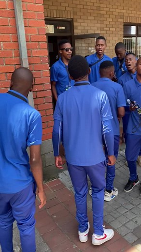 Langa Selishonile: Gwijo Songs and Red Army Spirit