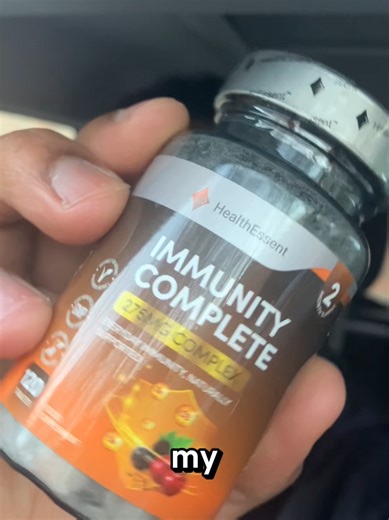 Prepare this winter with Immunity Complete by HealthEssent. #HealthEssent #immunity #cold #morningroutine #immunehealth
