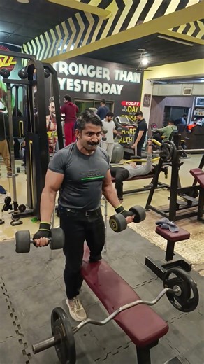 bigger your biceps muscles building biceps on 🔥|umartiger14 #motivation #viral #bicepsworkout