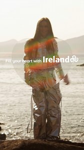 Emmy, Ireland’s 2025 Eurovision contestant, latest ‘Fill Your Heart with Ireland’ challenge, is all about hitting the golden sands of Clogher Beach in Dingle, County Kerry, to give Gaelic Football a go — with none other than local star Tomás Ó Sé! ⚽️ #eurovision2025 #FillYourHeartWithIreland | Discover Ireland Nordics